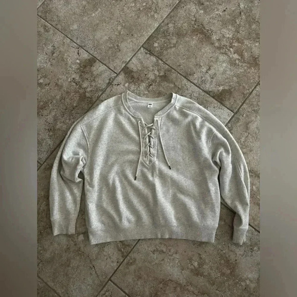 Old Navy Tops - Lace up 3/4 pullover medium / G21